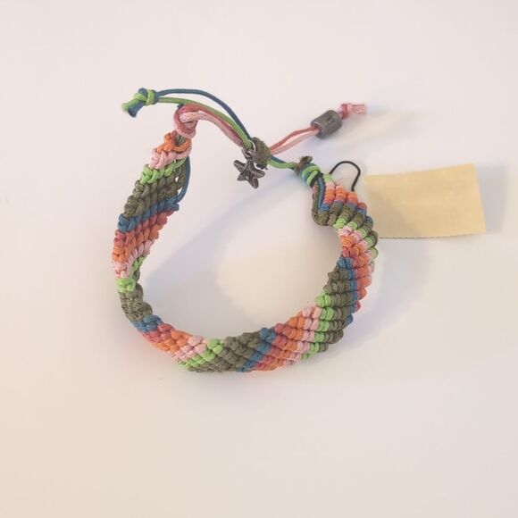 800 AEO Multi Color Macrame Cross Grain Adjustable Slider Bracelet - Picture 3 of 4